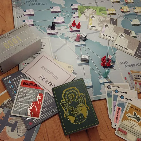 Что внутри: игра Пандемия. Наследие: Нулевой сезон