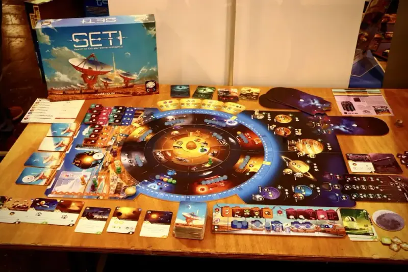 Партия: игра SETI. Поиск внеземного разума